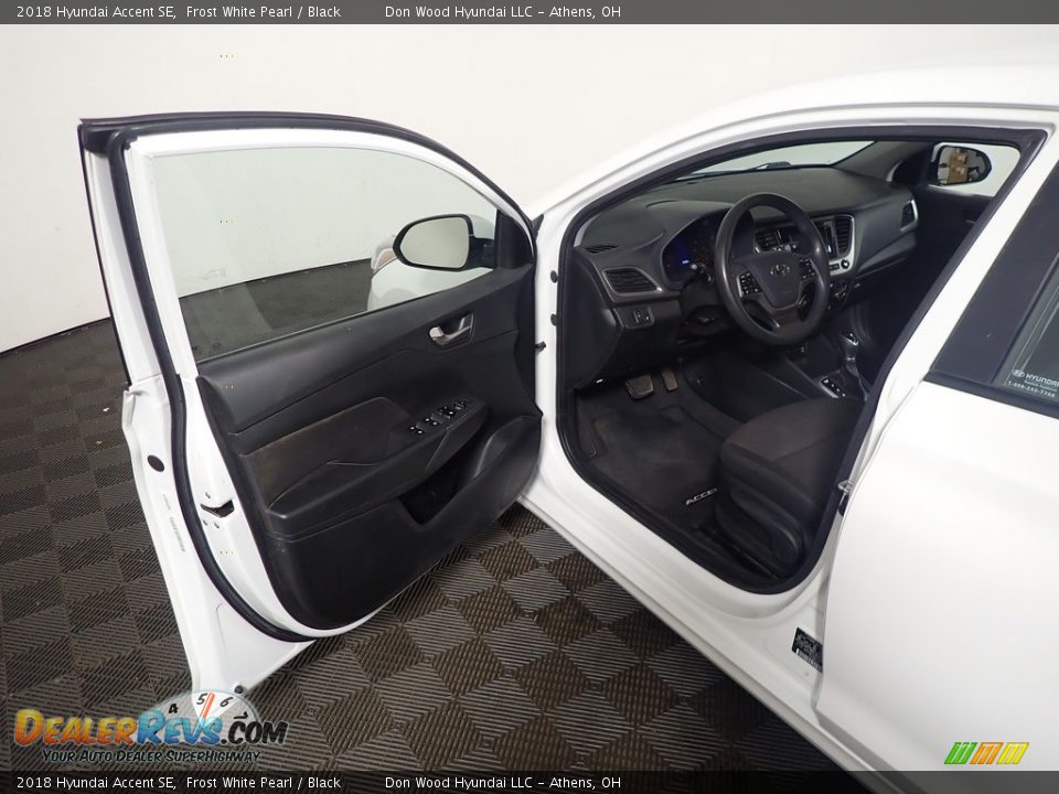 2018 Hyundai Accent SE Frost White Pearl / Black Photo #20