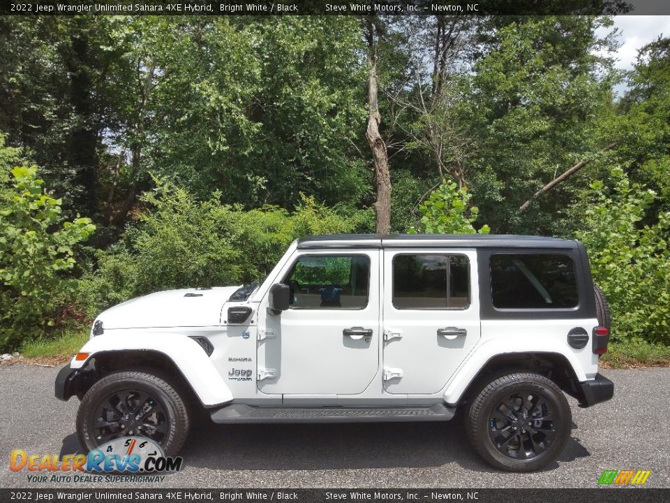 2022 Jeep Wrangler Unlimited Sahara 4XE Hybrid Bright White / Black Photo #1