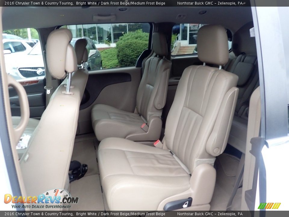 2016 Chrysler Town & Country Touring Bright White / Dark Frost Beige/Medium Frost Beige Photo #18