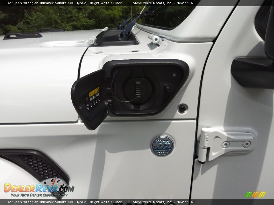 2022 Jeep Wrangler Unlimited Sahara 4XE Hybrid Bright White / Black Photo #4