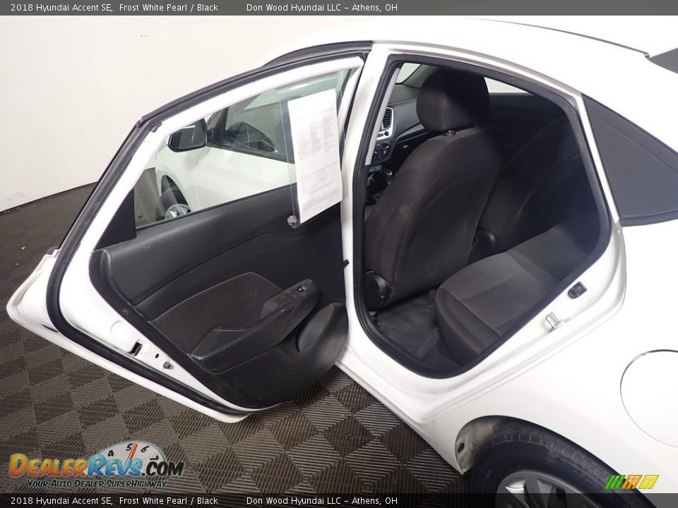 2018 Hyundai Accent SE Frost White Pearl / Black Photo #33