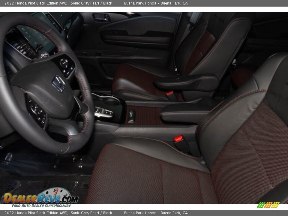 Front Seat of 2022 Honda Pilot Black Edition AWD Photo #15