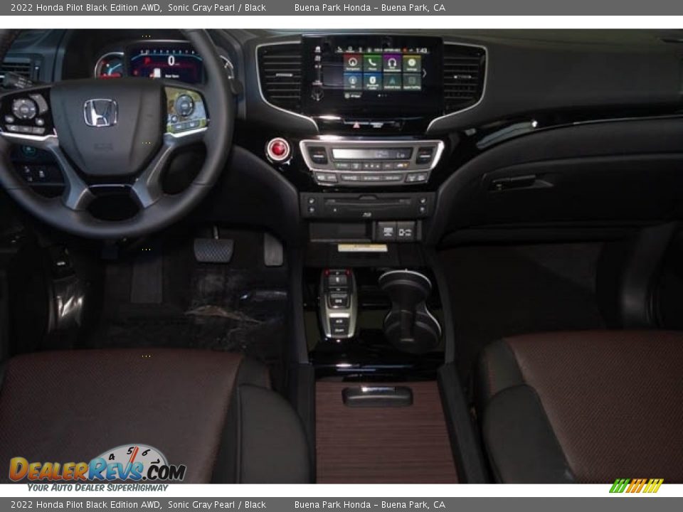 Dashboard of 2022 Honda Pilot Black Edition AWD Photo #17