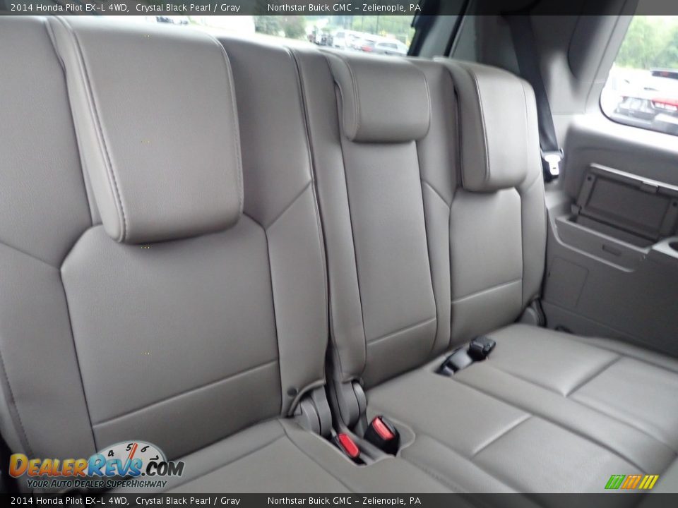 Rear Seat of 2014 Honda Pilot EX-L 4WD Photo #17