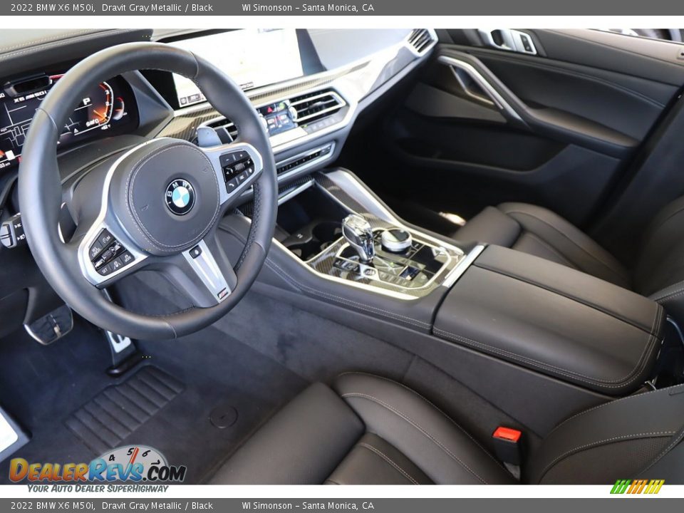 Front Seat of 2022 BMW X6 M50i Photo #12