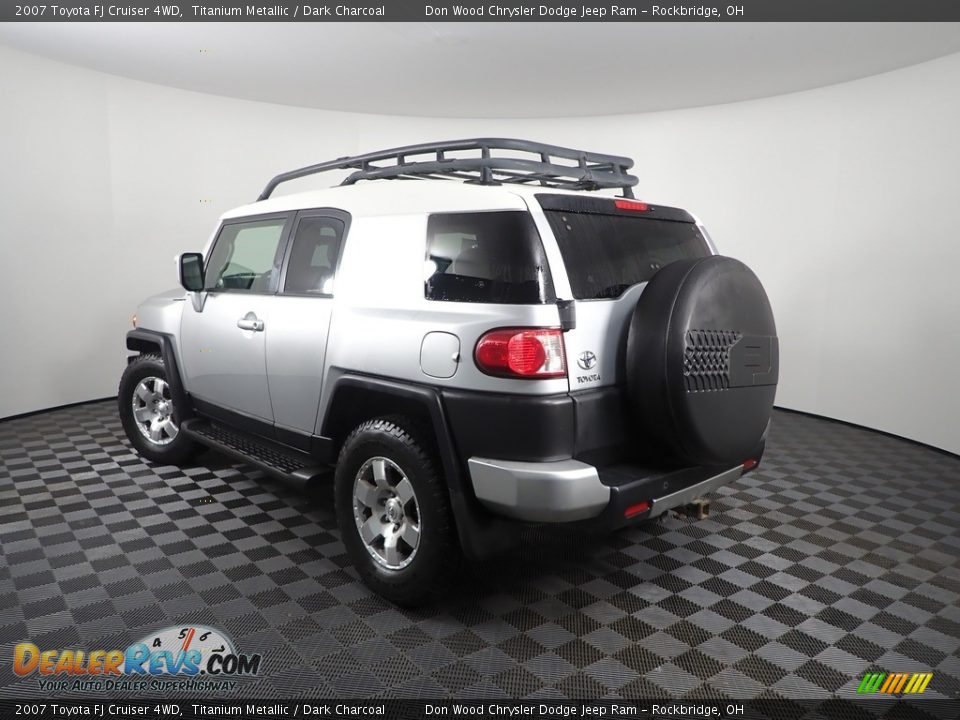 2007 Toyota FJ Cruiser 4WD Titanium Metallic / Dark Charcoal Photo #4