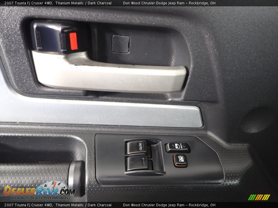 2007 Toyota FJ Cruiser 4WD Titanium Metallic / Dark Charcoal Photo #10