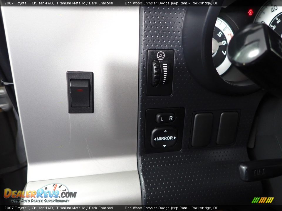 2007 Toyota FJ Cruiser 4WD Titanium Metallic / Dark Charcoal Photo #13