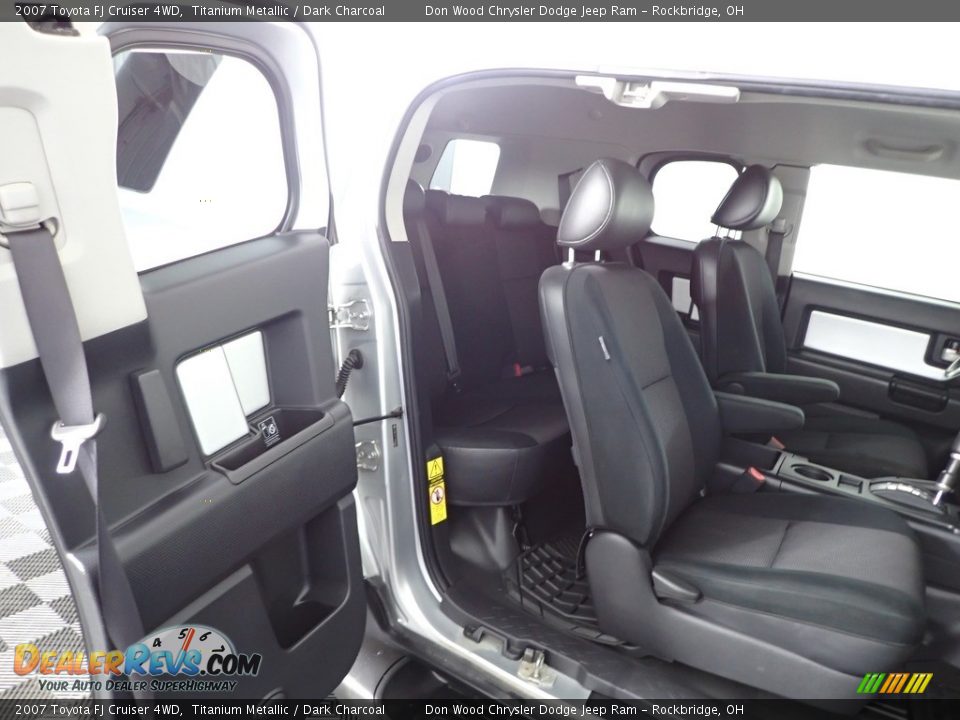 2007 Toyota FJ Cruiser 4WD Titanium Metallic / Dark Charcoal Photo #28
