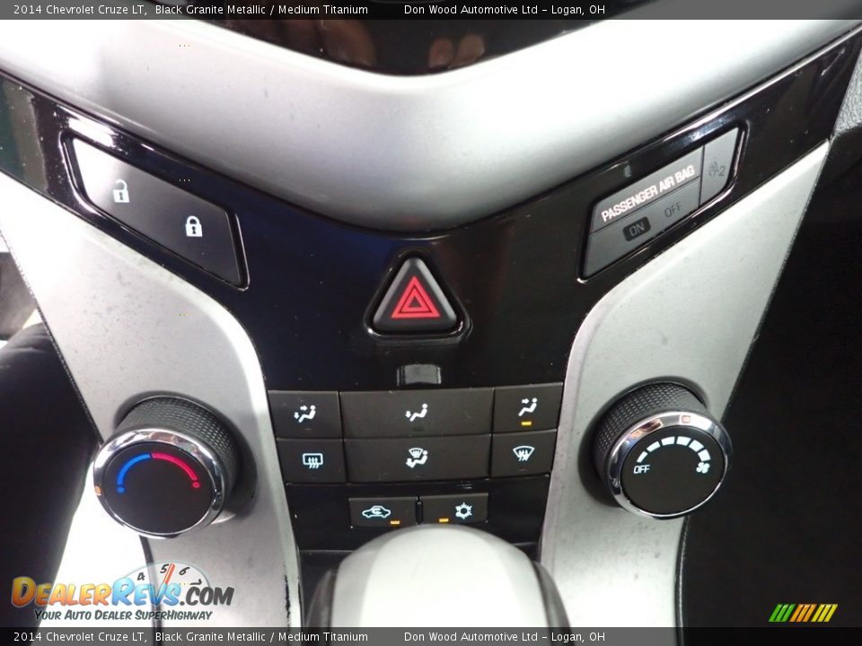 2014 Chevrolet Cruze LT Black Granite Metallic / Medium Titanium Photo #21
