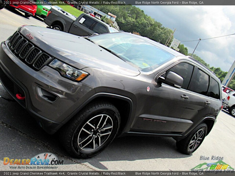 2021 Jeep Grand Cherokee Trailhawk 4x4 Granite Crystal Metallic / Ruby Red/Black Photo #26