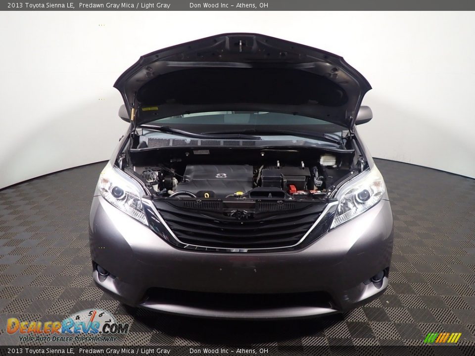 2013 Toyota Sienna LE Predawn Gray Mica / Light Gray Photo #6