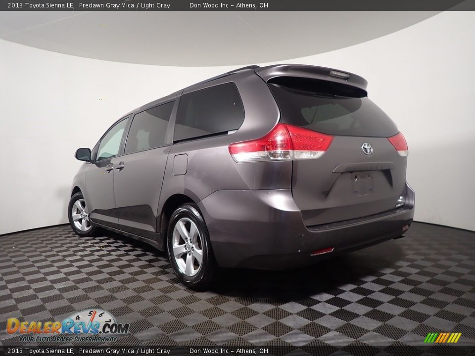 2013 Toyota Sienna LE Predawn Gray Mica / Light Gray Photo #11