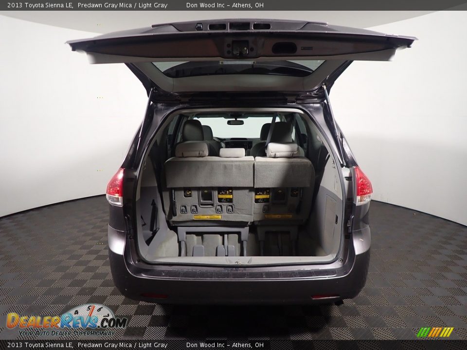 2013 Toyota Sienna LE Predawn Gray Mica / Light Gray Photo #14