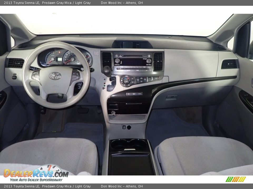 2013 Toyota Sienna LE Predawn Gray Mica / Light Gray Photo #24