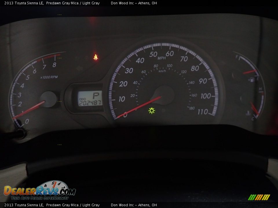 2013 Toyota Sienna LE Predawn Gray Mica / Light Gray Photo #28