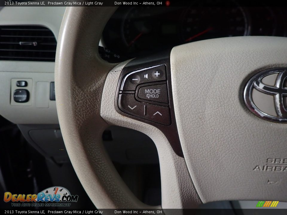 2013 Toyota Sienna LE Predawn Gray Mica / Light Gray Photo #29
