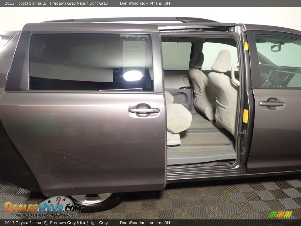 2013 Toyota Sienna LE Predawn Gray Mica / Light Gray Photo #36