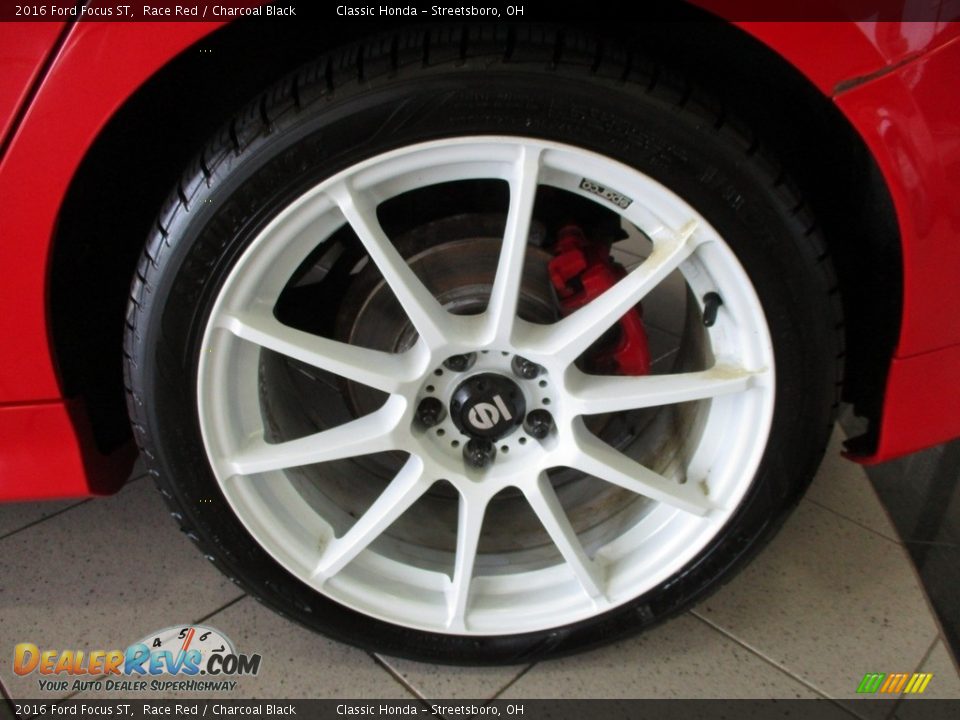 2016 Ford Focus ST Race Red / Charcoal Black Photo #12