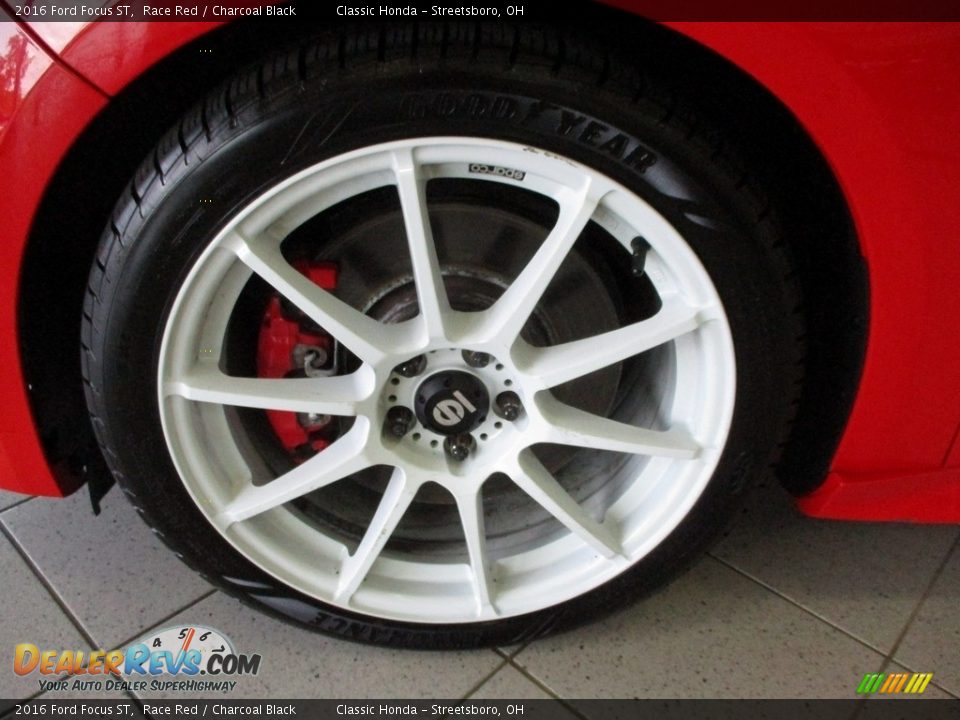 2016 Ford Focus ST Race Red / Charcoal Black Photo #13