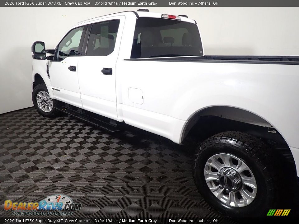 2020 Ford F350 Super Duty XLT Crew Cab 4x4 Oxford White / Medium Earth Gray Photo #14