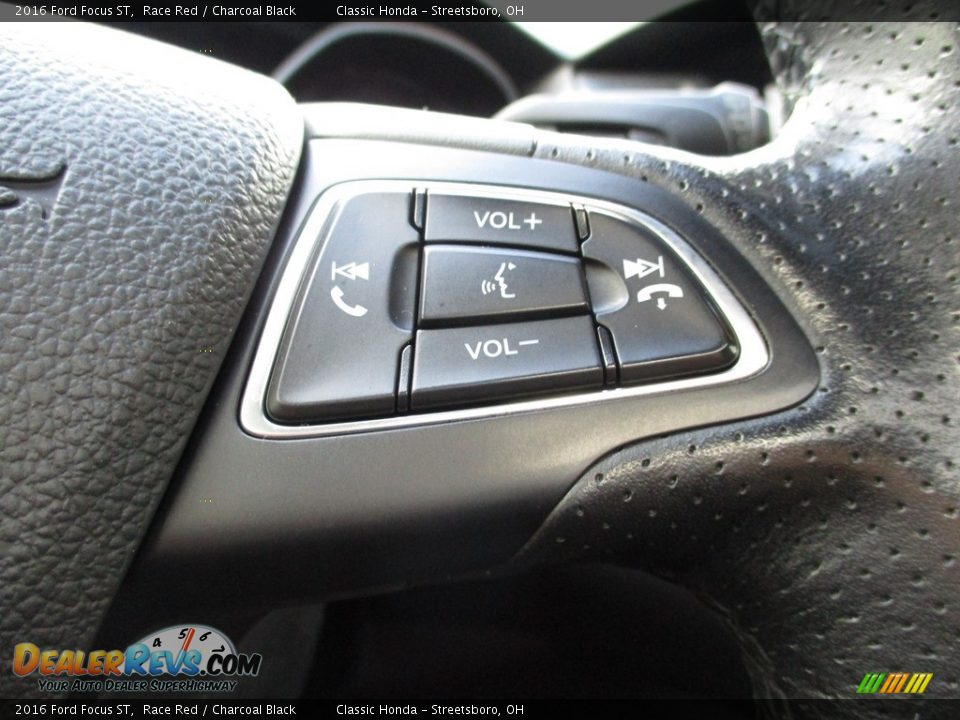 2016 Ford Focus ST Race Red / Charcoal Black Photo #34