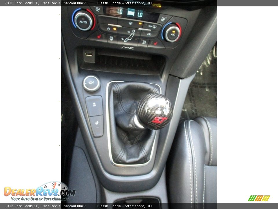 2016 Ford Focus ST Race Red / Charcoal Black Photo #36