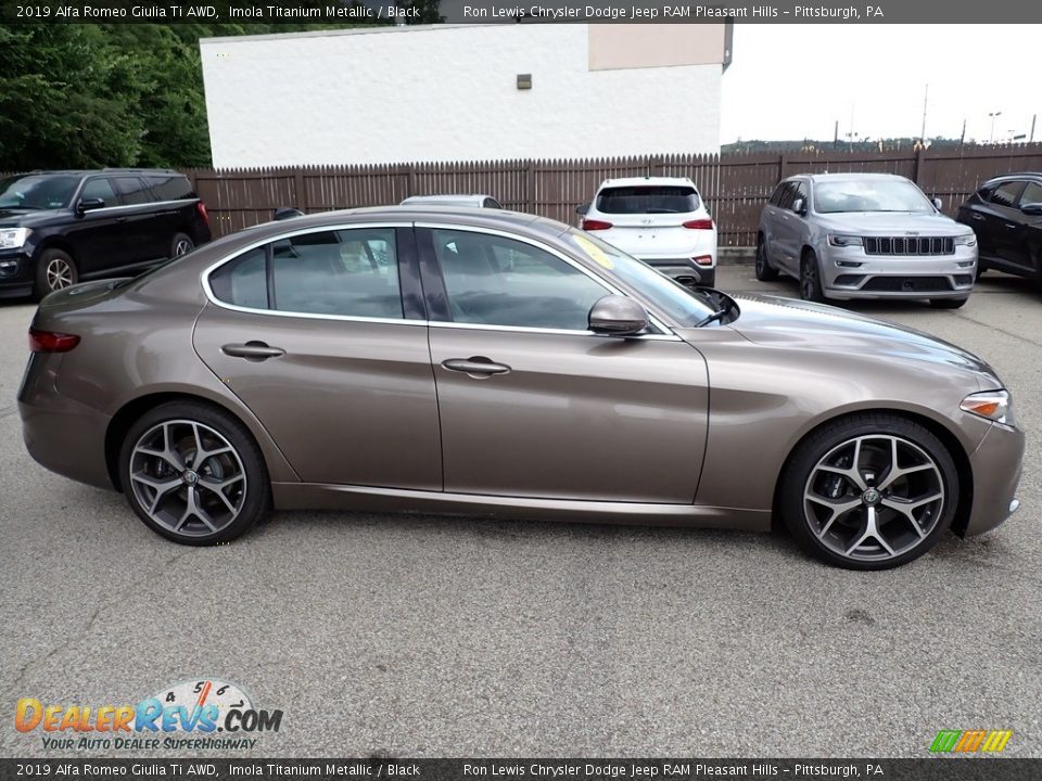 2019 Alfa Romeo Giulia Ti AWD Imola Titanium Metallic / Black Photo #7