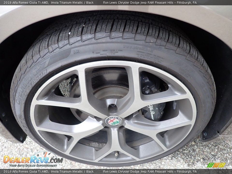 2019 Alfa Romeo Giulia Ti AWD Wheel Photo #10