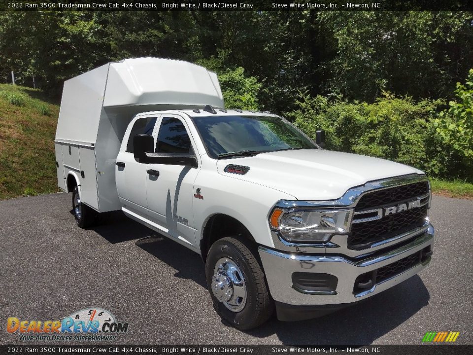 2022 Ram 3500 Tradesman Crew Cab 4x4 Chassis Bright White / Black/Diesel Gray Photo #4