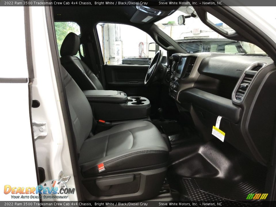 2022 Ram 3500 Tradesman Crew Cab 4x4 Chassis Bright White / Black/Diesel Gray Photo #22