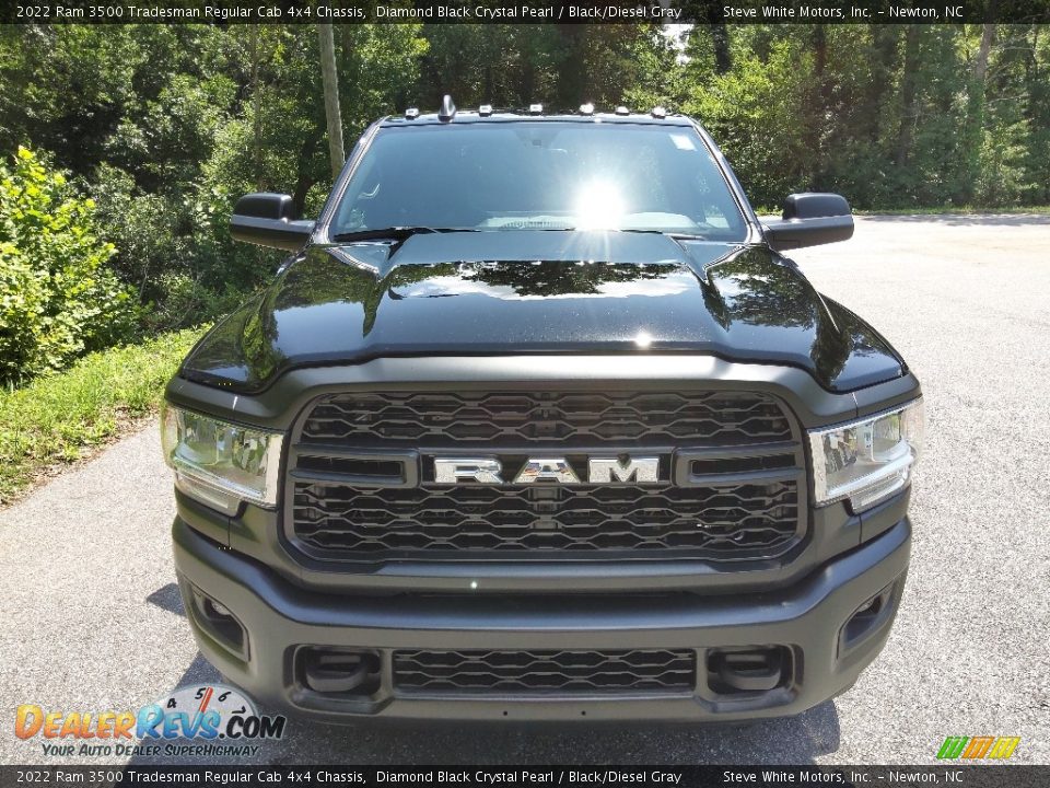 2022 Ram 3500 Tradesman Regular Cab 4x4 Chassis Diamond Black Crystal Pearl / Black/Diesel Gray Photo #3