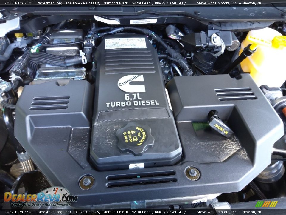2022 Ram 3500 Tradesman Regular Cab 4x4 Chassis 6.7 Liter OHV 24-Valve Cummins Turbo-Diesel inline 6 Cylinder Engine Photo #9
