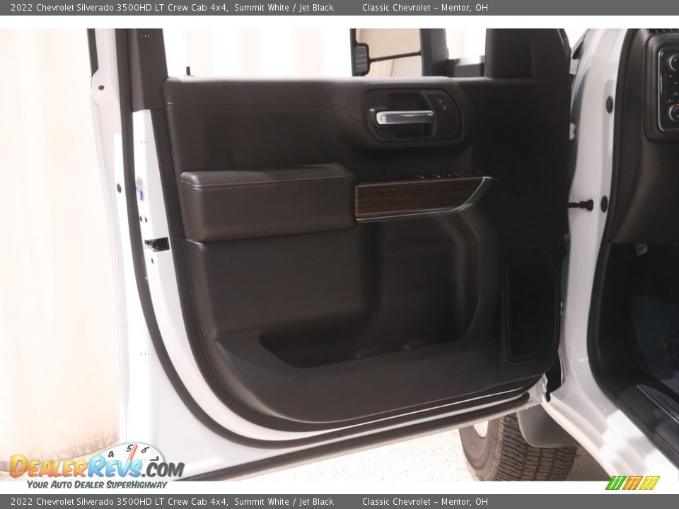 Door Panel of 2022 Chevrolet Silverado 3500HD LT Crew Cab 4x4 Photo #4