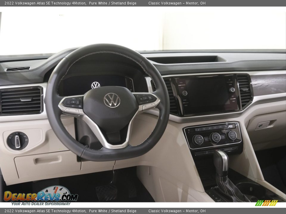 Dashboard of 2022 Volkswagen Atlas SE Technology 4Motion Photo #6
