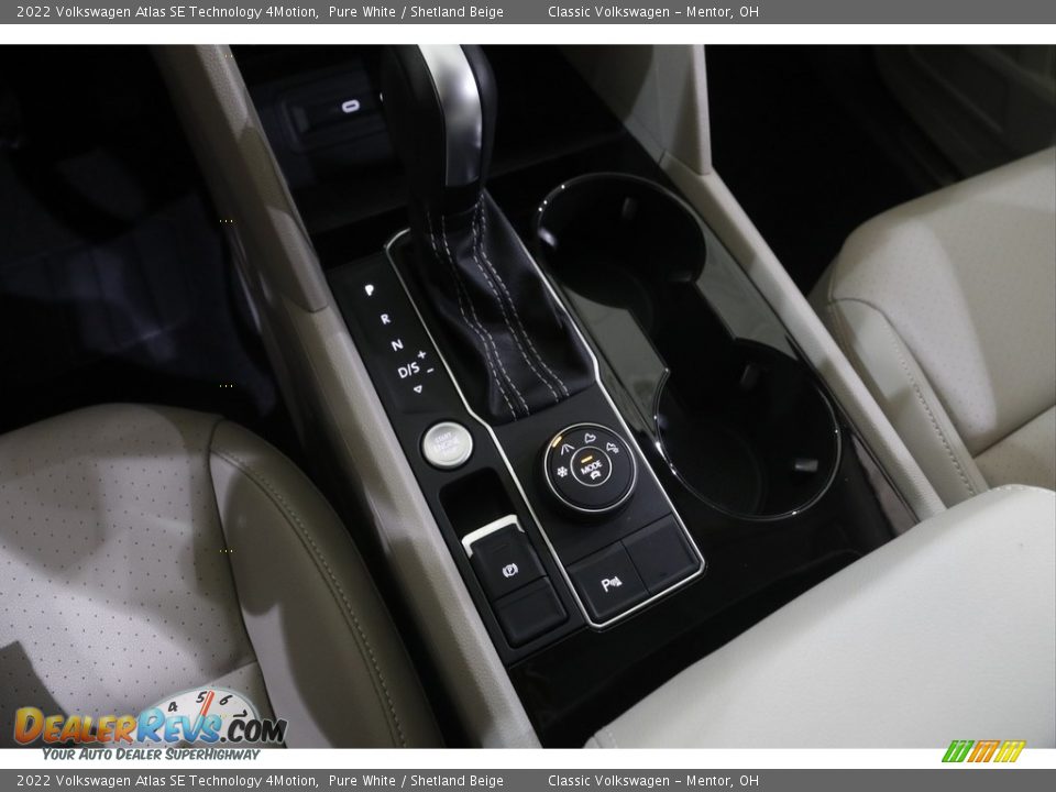 2022 Volkswagen Atlas SE Technology 4Motion Shifter Photo #13