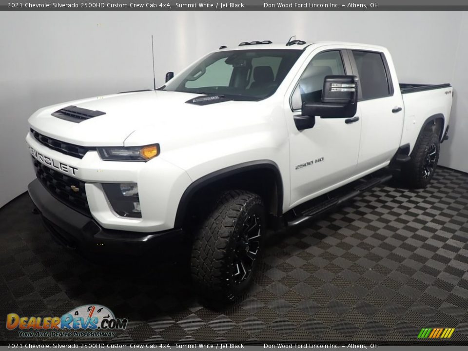 2021 Chevrolet Silverado 2500HD Custom Crew Cab 4x4 Summit White / Jet Black Photo #9