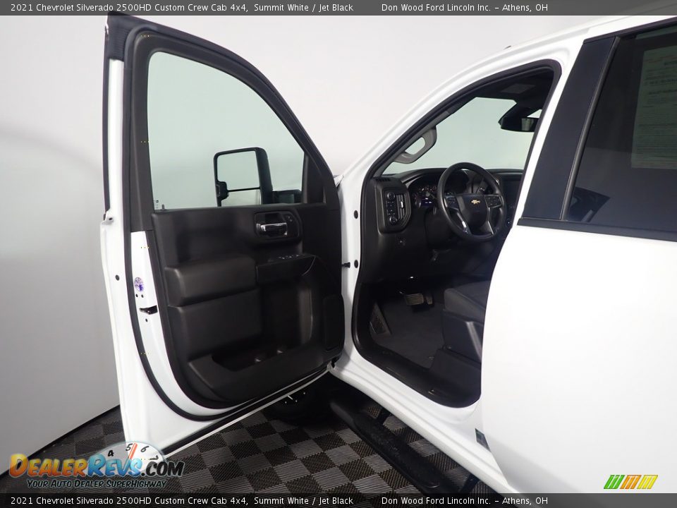 2021 Chevrolet Silverado 2500HD Custom Crew Cab 4x4 Summit White / Jet Black Photo #19