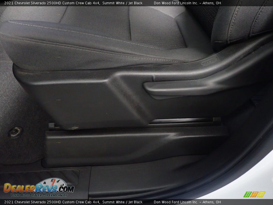 2021 Chevrolet Silverado 2500HD Custom Crew Cab 4x4 Summit White / Jet Black Photo #22