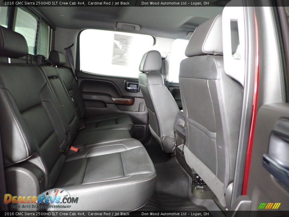 Rear Seat of 2016 GMC Sierra 2500HD SLT Crew Cab 4x4 Photo #29