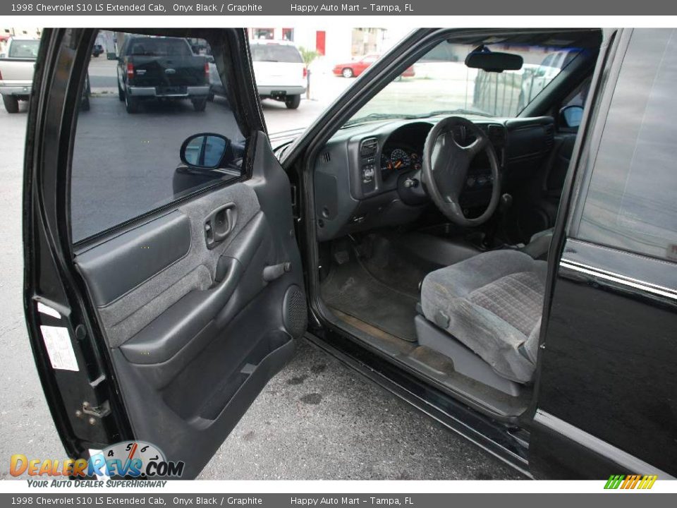 1998 Chevrolet S10 LS Extended Cab Onyx Black / Graphite Photo #10