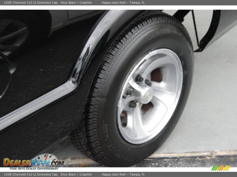 1998 Chevrolet S10 LS Extended Cab Onyx Black / Graphite Photo #19