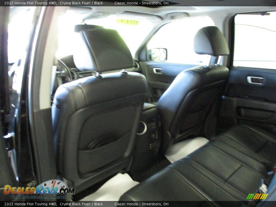 2013 Honda Pilot Touring 4WD Crystal Black Pearl / Black Photo #28
