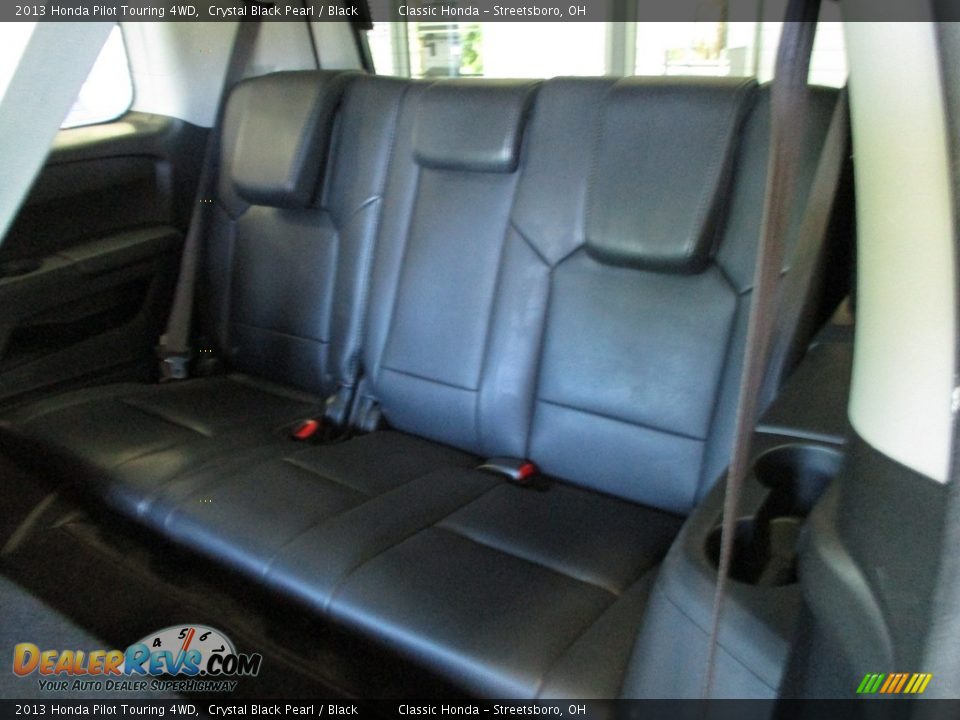 2013 Honda Pilot Touring 4WD Crystal Black Pearl / Black Photo #30
