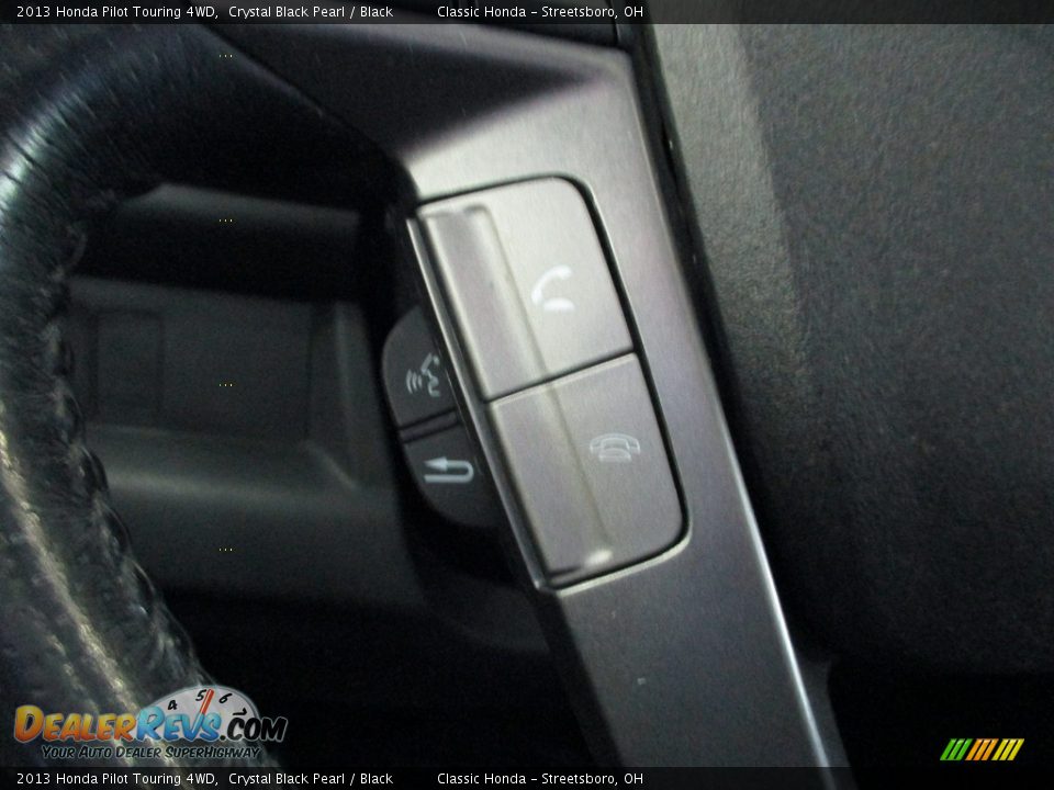 2013 Honda Pilot Touring 4WD Crystal Black Pearl / Black Photo #36