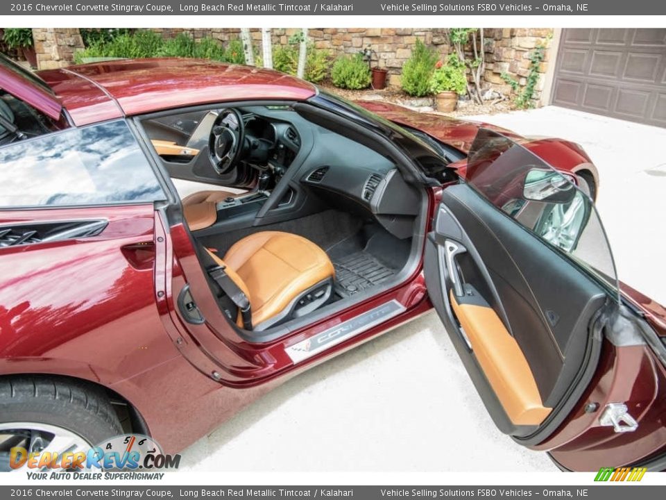 Front Seat of 2016 Chevrolet Corvette Stingray Coupe Photo #16