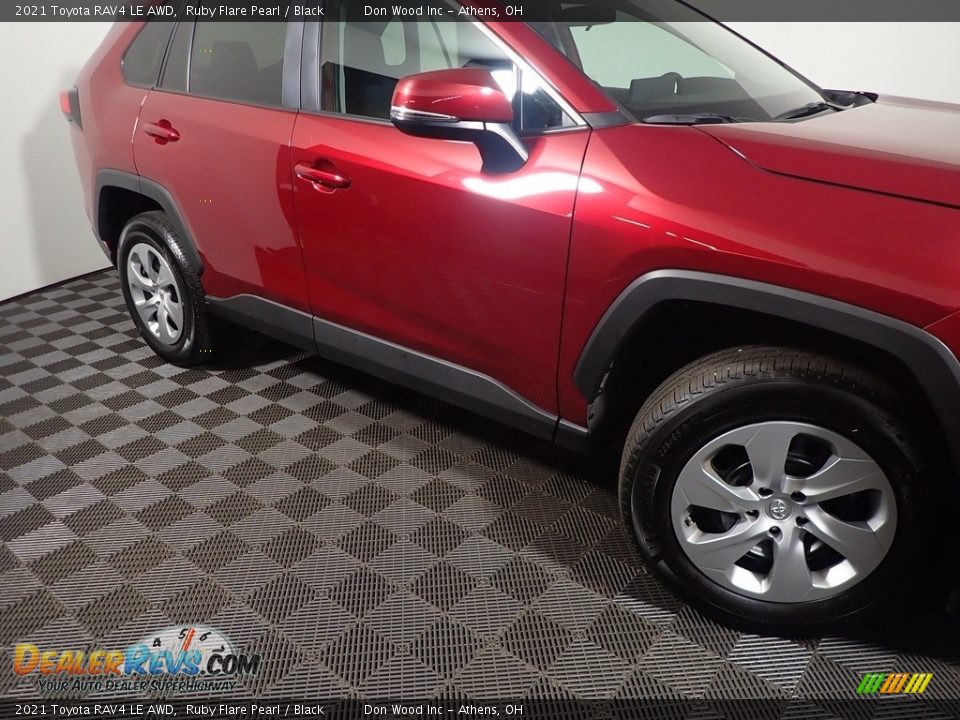 2021 Toyota RAV4 LE AWD Ruby Flare Pearl / Black Photo #4