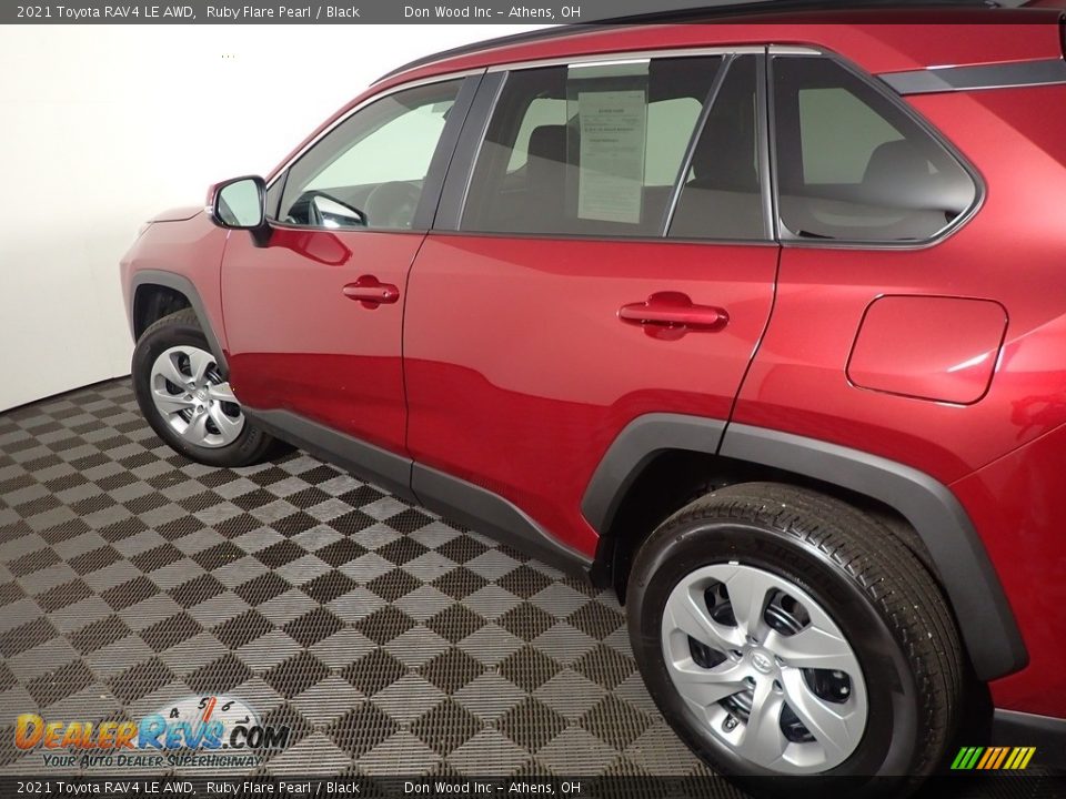 2021 Toyota RAV4 LE AWD Ruby Flare Pearl / Black Photo #18