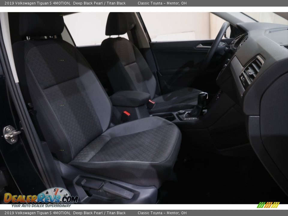2019 Volkswagen Tiguan S 4MOTION Deep Black Pearl / Titan Black Photo #14