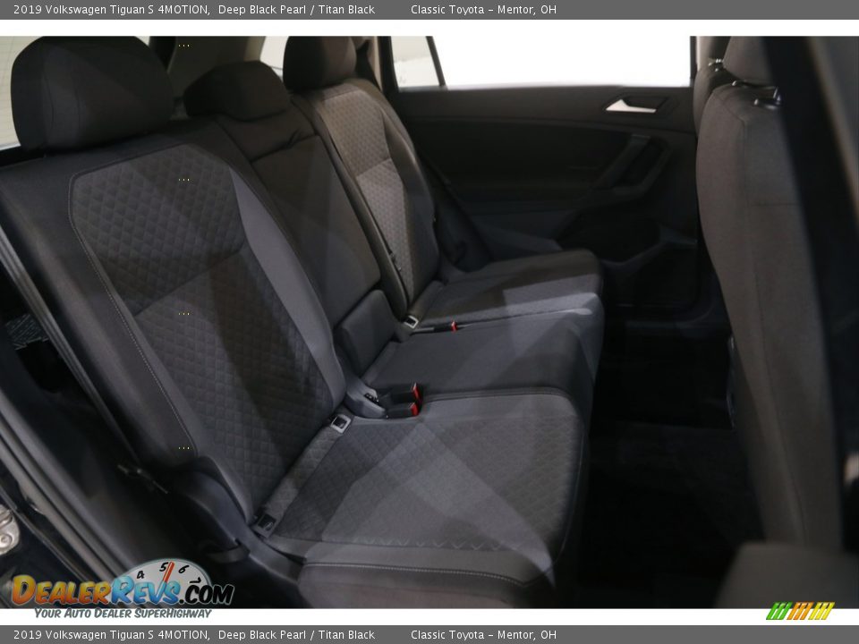2019 Volkswagen Tiguan S 4MOTION Deep Black Pearl / Titan Black Photo #15
